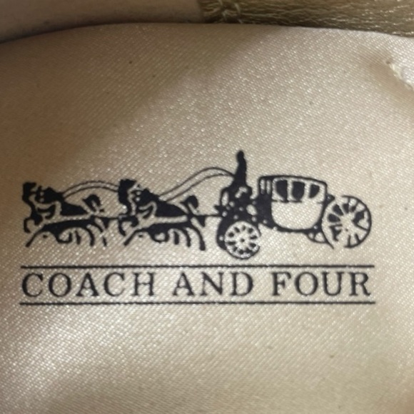 Coach And Four Women’s Silver/Gold  Metallic Sparkle Round Toe Flats - Picture 7 of 9